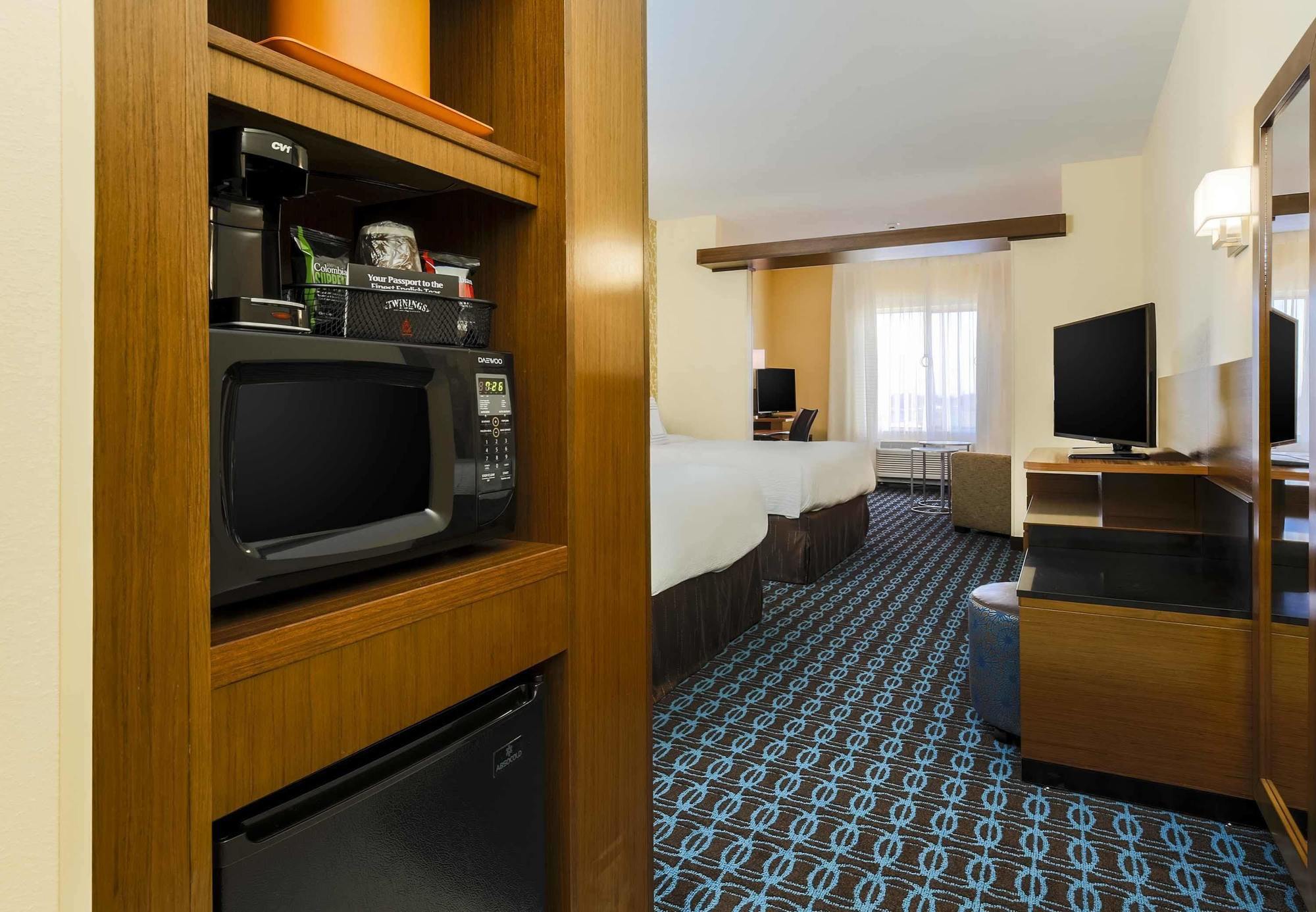 Fairfield Inn & Suites By Marriott Пекос Экстерьер фото